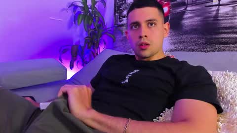 Snapshot of ander_perez chatting on 10/01/25, 03:51 ANDER online show from 10/01/25, 03:51