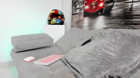 Snapshot of ander_perez chatting on 10/10/25, 04:28 ANDER online show from 10/10/25, 04:28