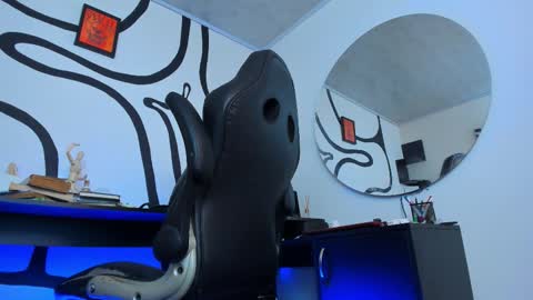 Andrs   -                   online show from 12/04/25, 01:48