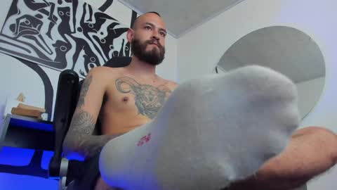 Andrs   -                   online show from 05/04/26, 10:50