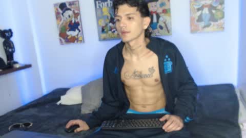 Snapshot of andersonz98 chatting on 02/11/25, 05:47 andersonZ98 online show from 02/11/25, 05:47