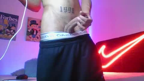 Snapshot of andersonz98 chatting on 10/03/25, 01:24 andersonZ98 online show from 10/03/25, 01:24