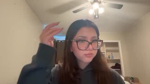 anditspinkxo online show from 06/08/26, 07:58