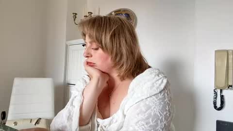 Snapshot of andorphina chatting on 07/04/26, 02:45 Andorphin online show from 07/04/26, 02:45