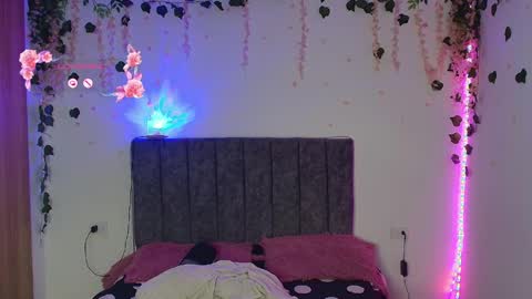 Andra de la Rosse online show from 05/29/26, 04:32