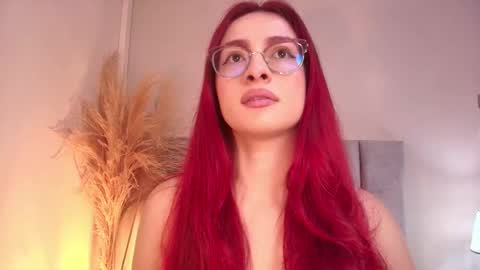 Andra Cyrus online show from 09/22/25, 11:34