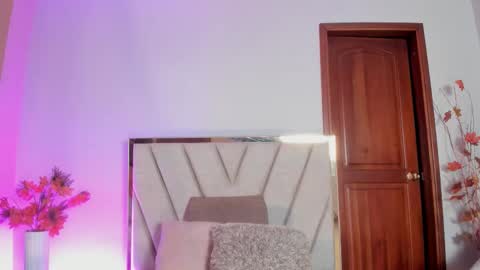 Andra Cyrus online show from 03/27/26, 12:38