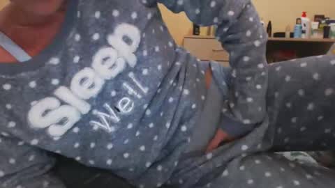 Snapshot of andrasweetie chatting on 09/17/25, 07:37 Andra online show from 09/17/25, 07:37