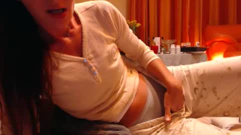 Andra online show from 09/25/25, 09:18