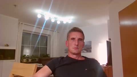 Snapshot of andre029 chatting on 09/11/25, 07:14 Name online show from 09/11/25, 07:14