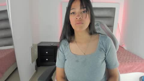 andrea_brunette_ online show from 10/06/25, 12:35