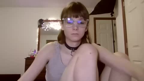 Snapshot of andrea_davenport chatting on 12/06/24, 04:47 andrea online show from 12/06/24, 04:47