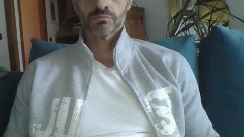 andrea_feetlover online show from 04/11/26, 12:53