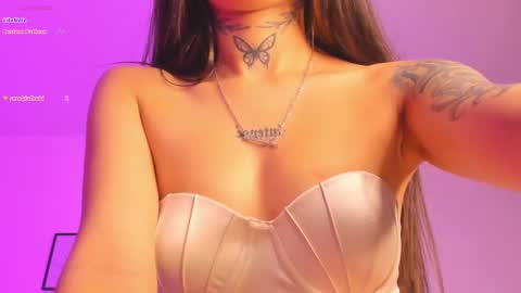 Snapshot of andrea_flow chatting on 02/11/25, 03:08 Andrea online show from 02/11/25, 03:08