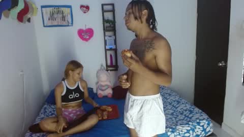 andrea_jose online show from 12/30/24, 12:11