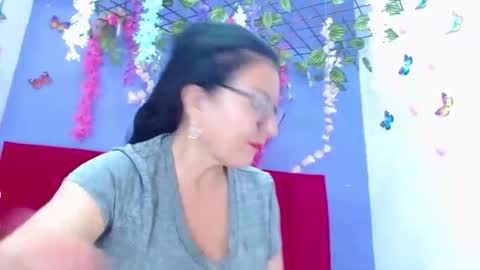 ANDREA LOPEZ online show from 09/11/25, 10:59