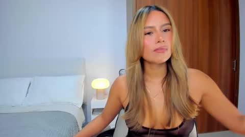 andrea online show from 10/10/25, 12:31