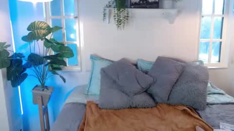 Snapshot of andrea_secret_ chatting on 07/10/26, 01:58 ANDREA online show from 07/10/26, 01:58