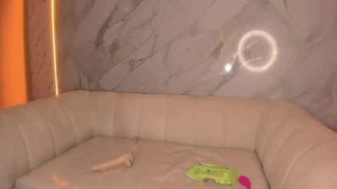 andrea_tasty_tf online show from 04/15/26, 07:58