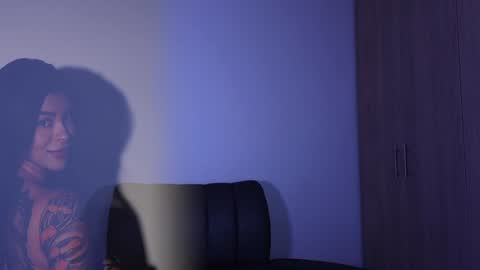 Snapshot of andrea_torres_ chatting on 01/17/25, 12:10 online show from 01/17/25, 12:10