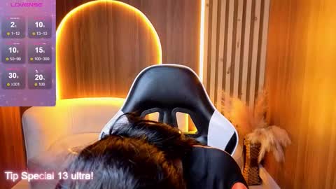 andrea_tx online show from 02/14/26, 08:05