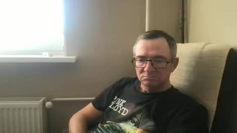 andreass60 online show from 11/25/25, 08:25