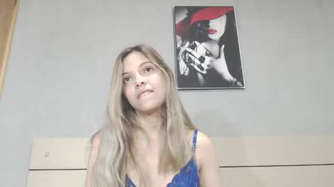 andreau 19 online show from 02/08/25, 01:33