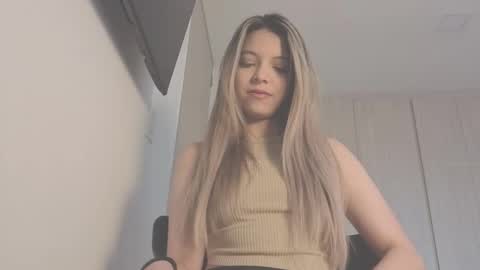 andreau 19 online show from 01/13/26, 01:27