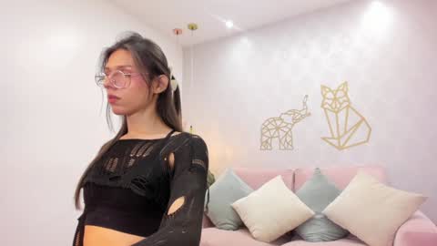 Snapshot of andrecastaneda chatting on 02/02/25, 08:24 Andre Castaneda online show from 02/02/25, 08:24