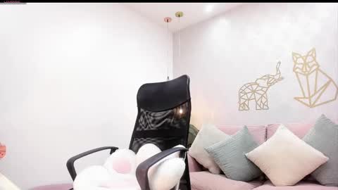 Snapshot of andrecastaneda chatting on 02/26/25, 05:09 Andre Castaneda online show from 02/26/25, 05:09