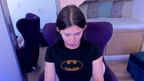 Snapshot of andrecastaneda chatting on 10/23/25, 05:55 Andre Castaneda online show from 10/23/25, 05:55