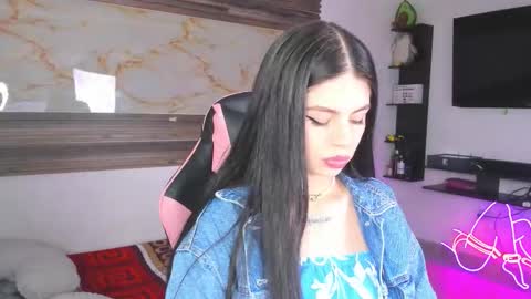 andrees_s online show from 12/14/25, 08:13