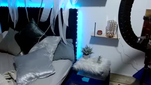 Snapshot of andreewwolffman chatting on 12/06/24, 08:26 Andrew online show from 12/06/24, 08:26