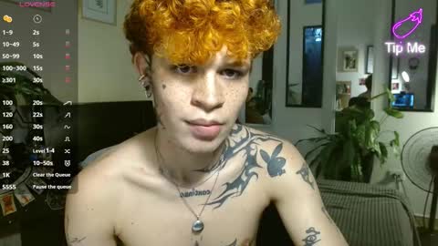 Snapshot of andreewwolffman chatting on 03/01/26, 03:03 Andrew online show from 03/01/26, 03:03