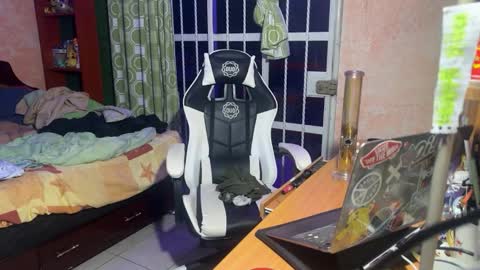 Andre Labuda online show from 10/19/25, 07:53