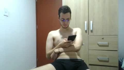 Snapshot of andres129494 chatting on 07/12/26, 07:38 andres129494 online show from 07/12/26, 07:38