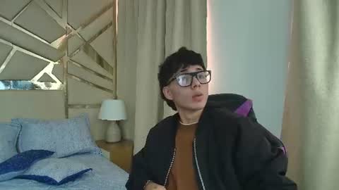 Andres online show from 06/16/26, 05:04
