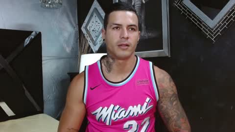 insta andres clark  online show from 01/25/25, 11:22