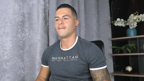 insta andres clark  online show from 02/05/25, 09:07