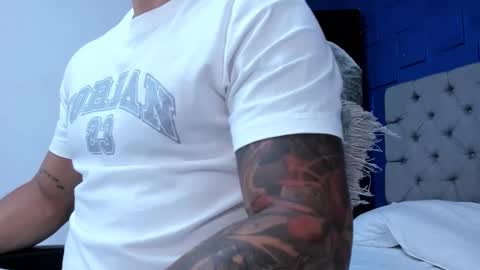 insta andres clark  online show from 09/28/25, 05:18