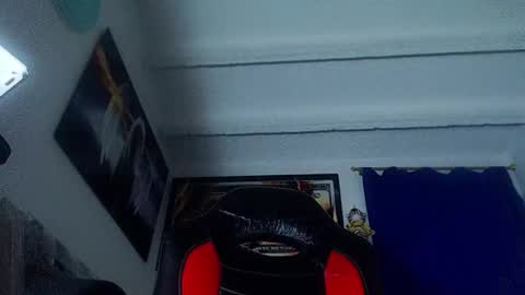 Snapshot of andres_cond chatting on 02/20/26, 06:59 Andrs o online show from 02/20/26, 06:59