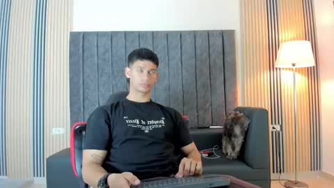 andres_stud online show from 09/15/25, 04:45