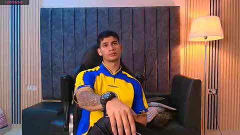 andres_stud online show from 07/08/26, 03:44