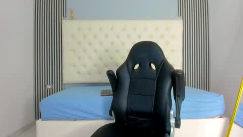 ANDRES  online show from 12/17/25, 04:40