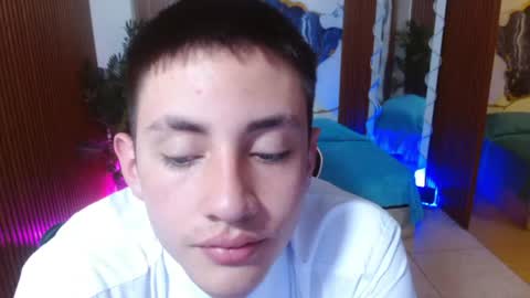 andres_tay online show from 04/15/26, 05:14