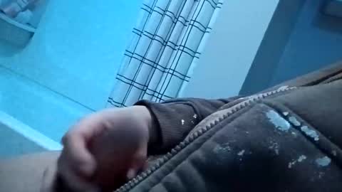 andresalvarez132169 online show from 02/11/26, 06:40