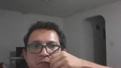 Snapshot of andresfloga chatting on 06/15/26, 04:04 andresfloga online show from 06/15/26, 04:04