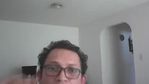 Snapshot of andresfloga chatting on 06/15/26, 07:05 andresfloga online show from 06/15/26, 07:05
