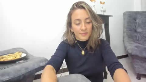 Isa  --------- online show from 12/20/24, 02:52