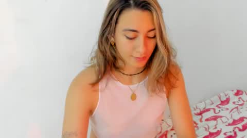 Isa  --------- online show from 03/08/25, 03:17